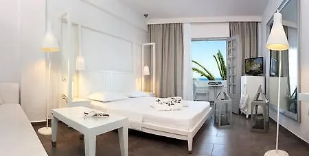 White Ξενοδοχείο 4*