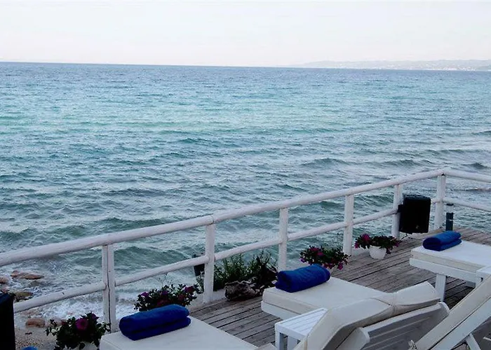 White Hotel Áfitos