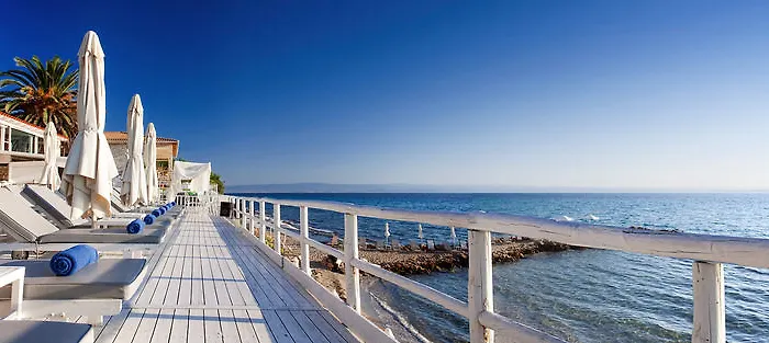 Hotel White 4*