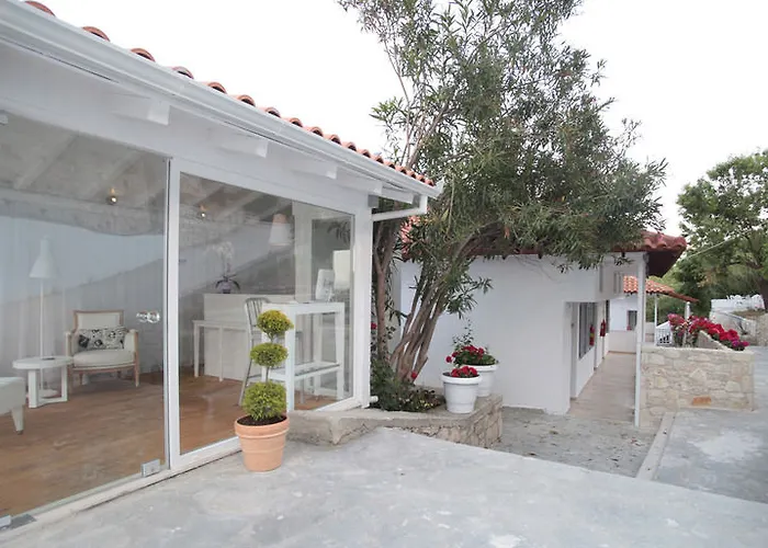 White 4* Áfitos