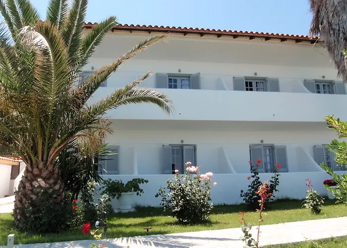 Hotel White 4*
