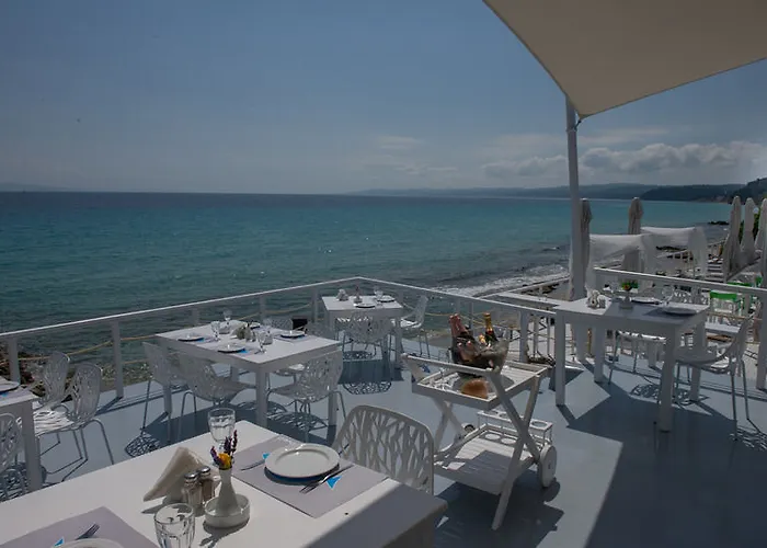 White Hotel Áfitos