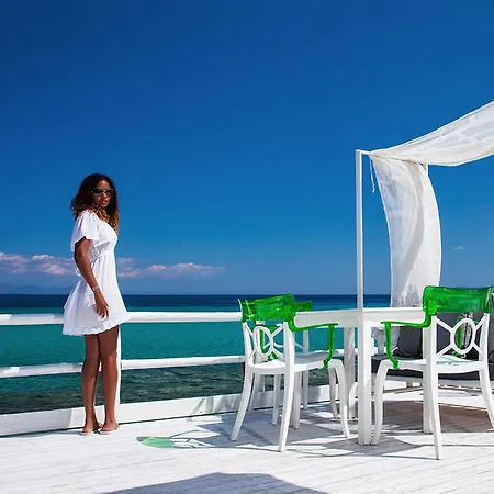 White 4* Афитос